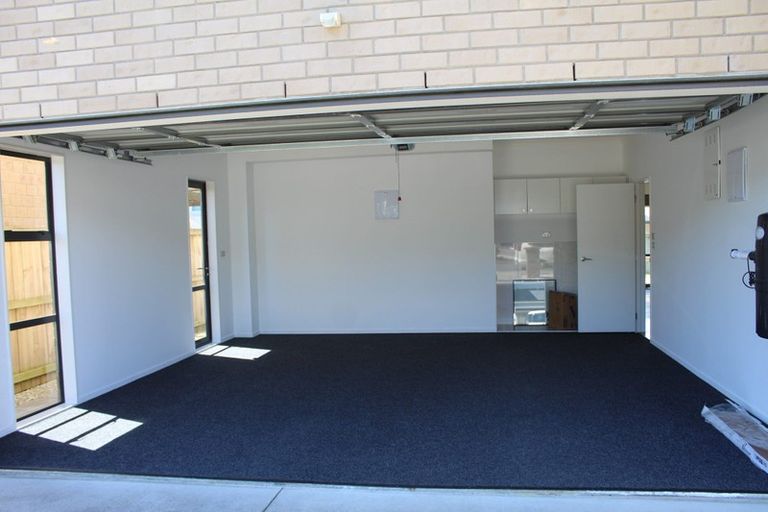 Photo of property in 11 Carrickdawson Drive, Flat Bush, Auckland, 2019