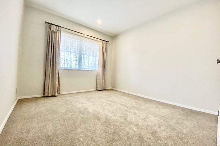 Photo of property in 15 Hikuawa Road, Flat Bush, Auckland, 2019