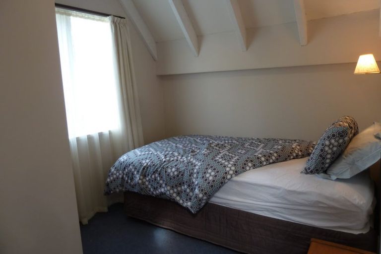 Photo of property in 50f9 Darlington Road, Miramar, Wellington, 6022