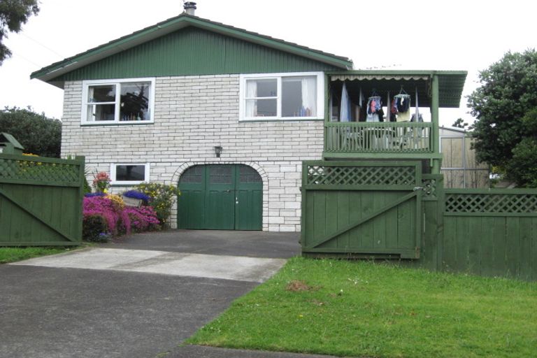 Photo of property in 10 Matapouri Road, Mangere Bridge, Auckland, 2022