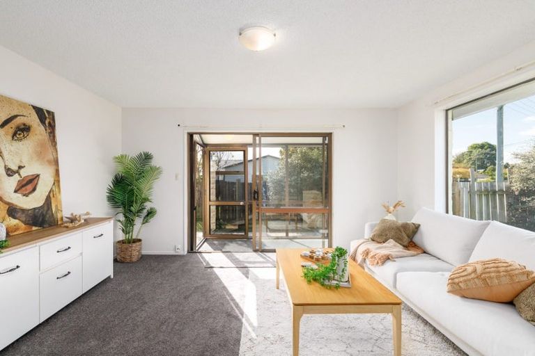 Photo of property in 1/60 Inwoods Road, Parklands, Christchurch, 8083