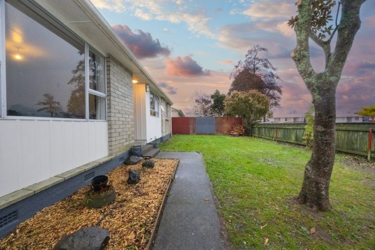 Photo of property in 76 Monowai Place, Westbrook, Palmerston North, 4412