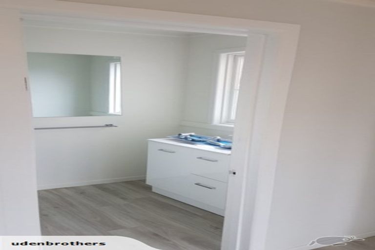 Photo of property in 10 Norwich Street, Linwood, Christchurch, 8062