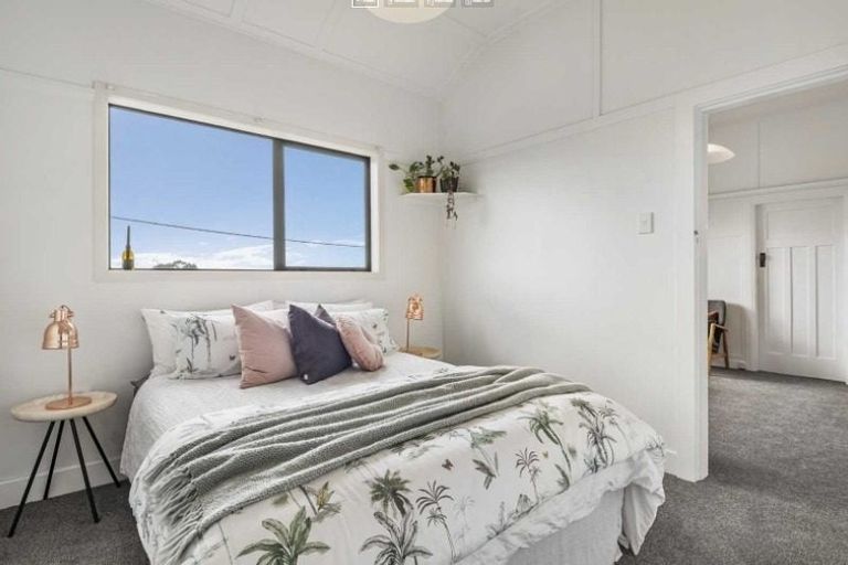 Photo of property in 59 Verran Road, Birkenhead, Auckland, 0626