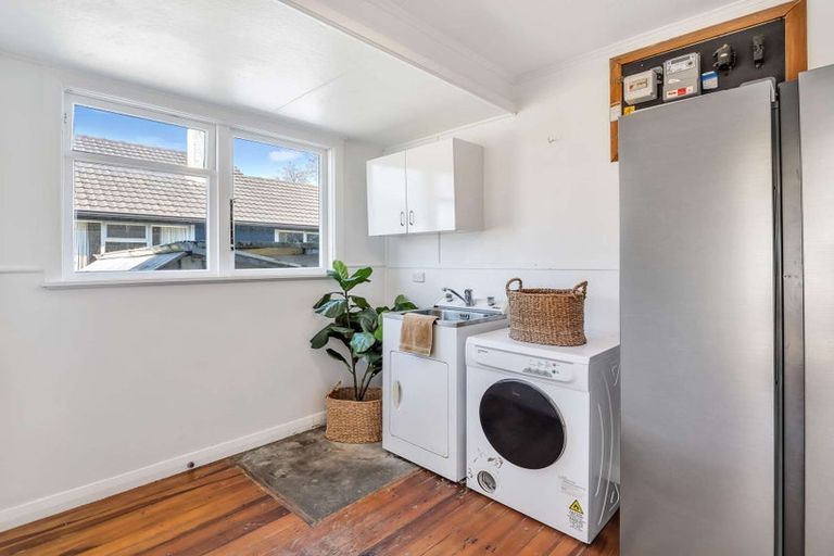 Photo of property in 69 Seddon Street, Takaro, Palmerston North, 4412