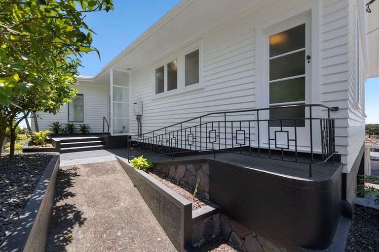 Photo of property in 154 Vivian Street, New Plymouth, 4310