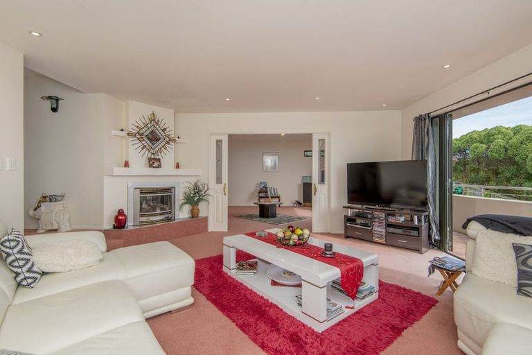 Photo of property in 4 Ledger Lane, Mount Pleasant, Christchurch, 8081