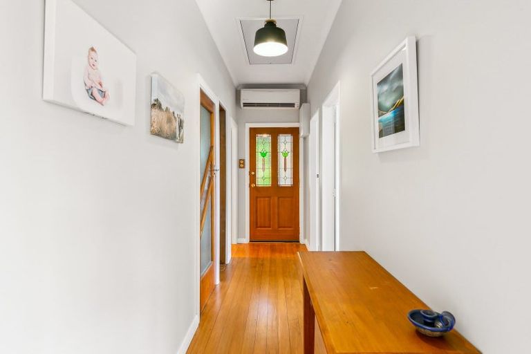 Photo of property in 22 Tannadyce Street, Strathmore Park, Wellington, 6022