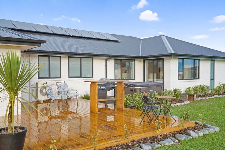 Photo of property in 56 Haymakers Crescent, Rolleston, 7614