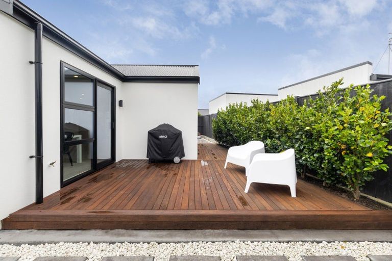 Photo of property in 7 Gratitude Way, Kelvin Grove, Palmerston North, 4414