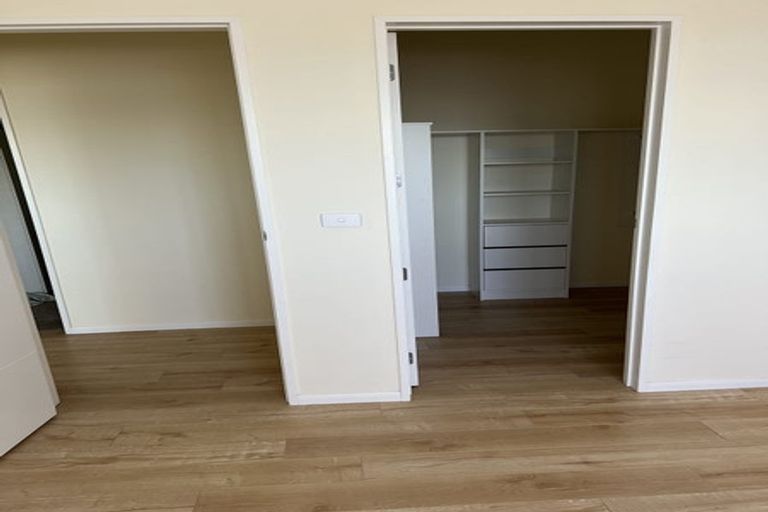 Photo of property in 12 Te Awa Place, Red Beach, 0932