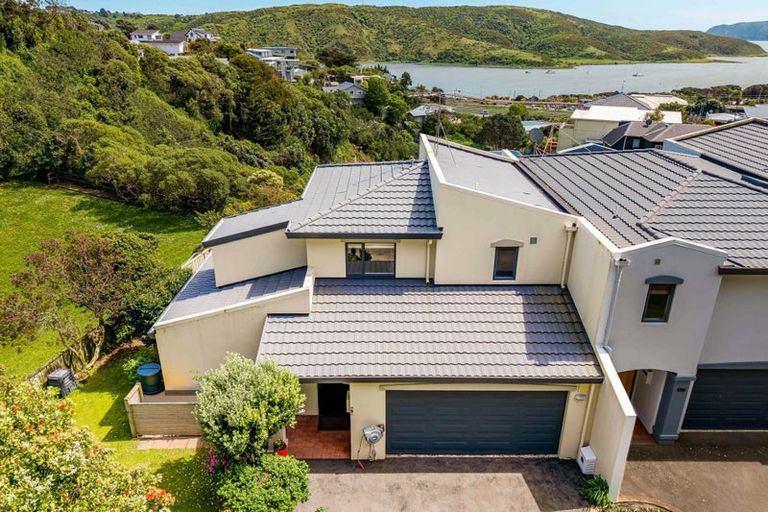 Photo of property in 8 Paremata Drive, Paremata, Porirua, 5024