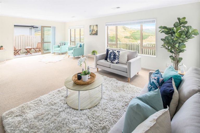 Photo of property in 60 Mauldeth Terrace, Churton Park, Wellington, 6037