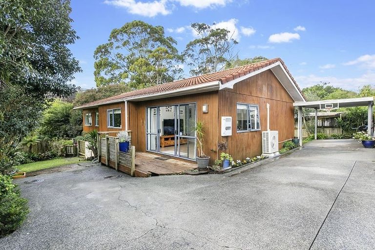 Photo of property in 46a Riserra Drive, Ranui, Auckland, 0612