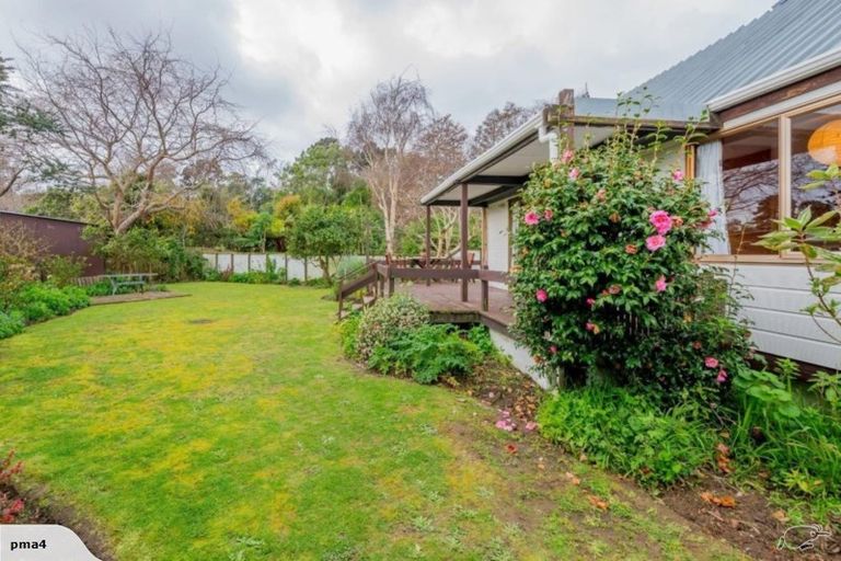Photo of property in 24 Park Avenue, Waikanae, 5036