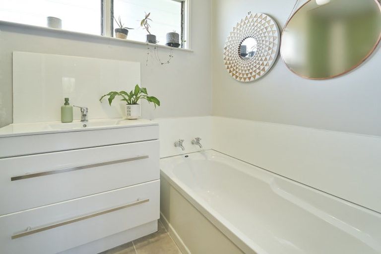 Photo of property in 903 Rangiora Street, Mahora, Hastings, 4120