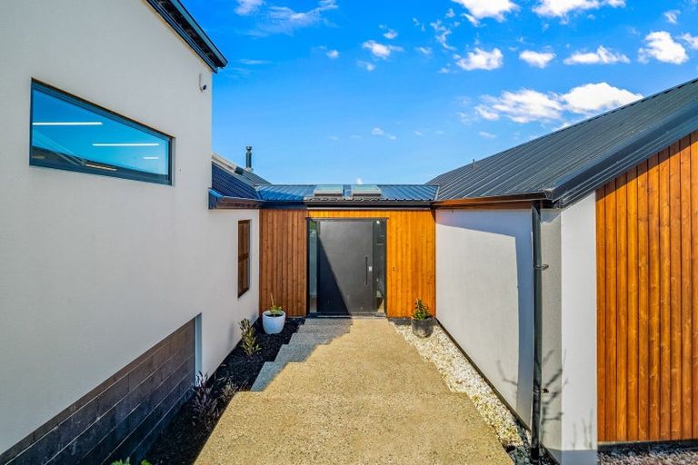 Photo of property in 5 Goddard Way, Sawyers Bay, Port Chalmers, 9023