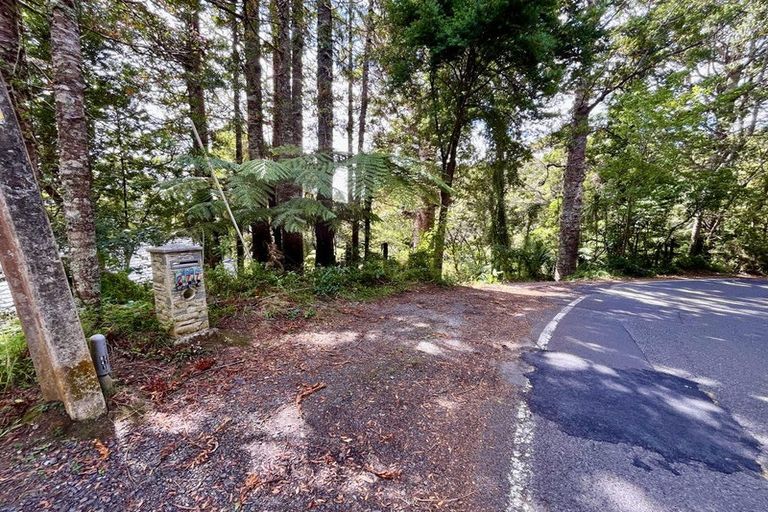 Photo of property in 277 Konini Road, Titirangi, Auckland, 0604