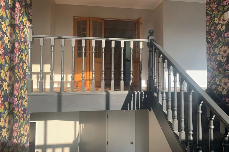 Photo of property in 9 Birdwood Street, Karori, Wellington, 6012