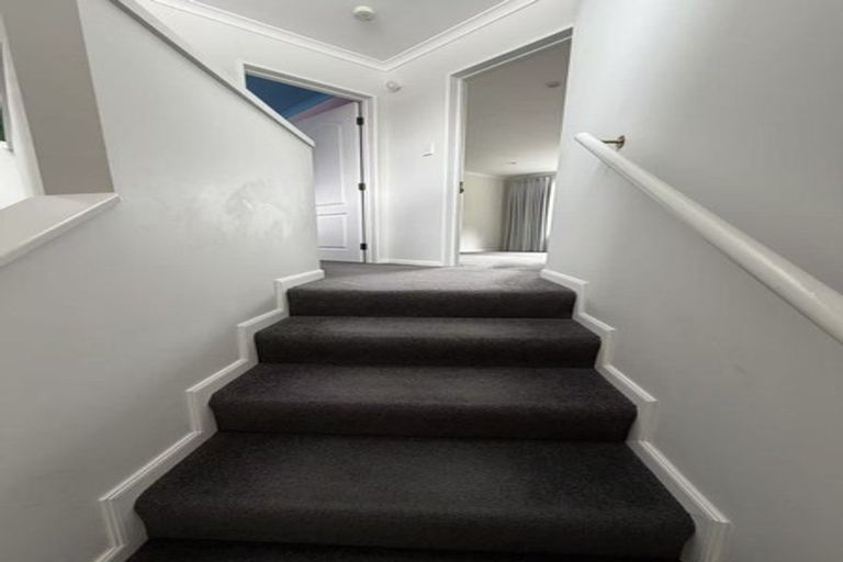 Photo of property in 124 Pemberton Avenue, Bayview, Auckland, 0629