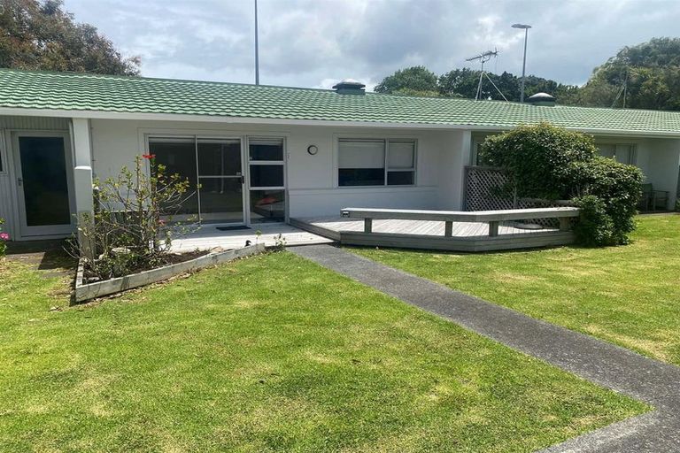 Photo of property in 5i The Esplanade, Eastern Beach, Auckland, 2012
