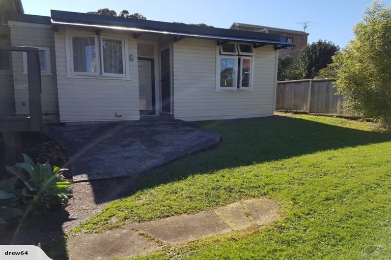 Photo of property in 10b Howard Road, Taradale, Napier, 4112