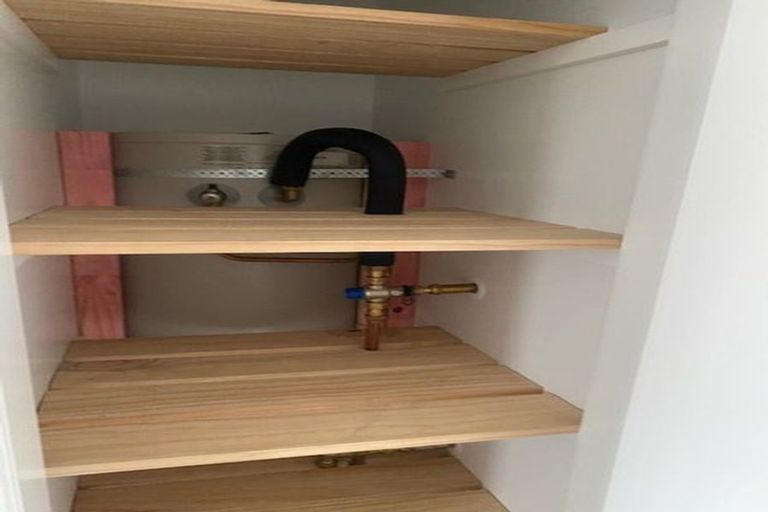 Photo of property in 1 Milla Mae Rise, Woodhill, 0110