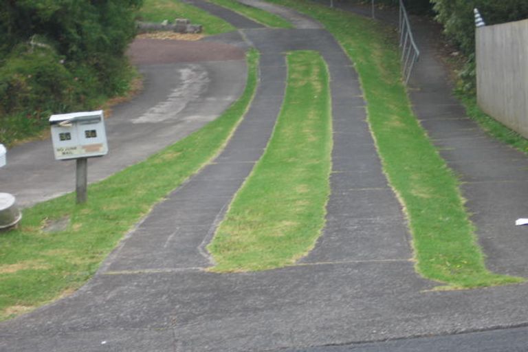 Photo of property in 2/3 Sovereign Place, Glenfield, Auckland, 0629