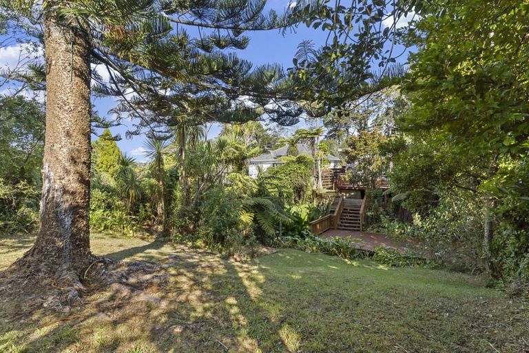 Photo of property in 11 Golf Road, New Lynn, Auckland, 0600