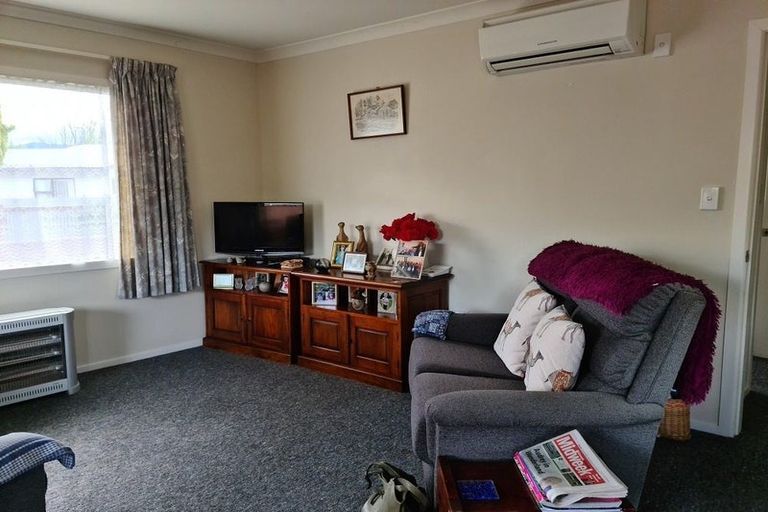 Photo of property in 3 Alexis Greer Lane, Carterton, 5713