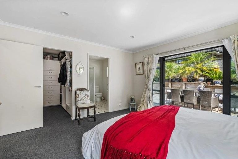 Photo of property in 15 Kokako Place, Horahora, Whangarei, 0110