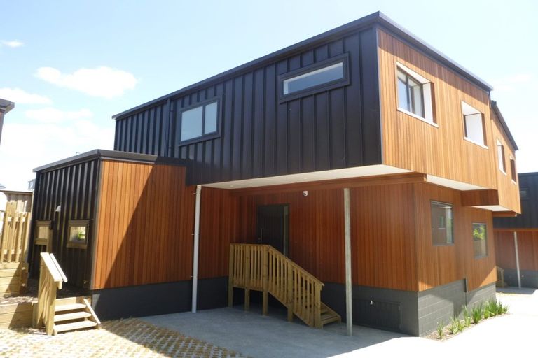 Photo of property in 21c Chippendale Crescent, Birkdale, Auckland, 0626