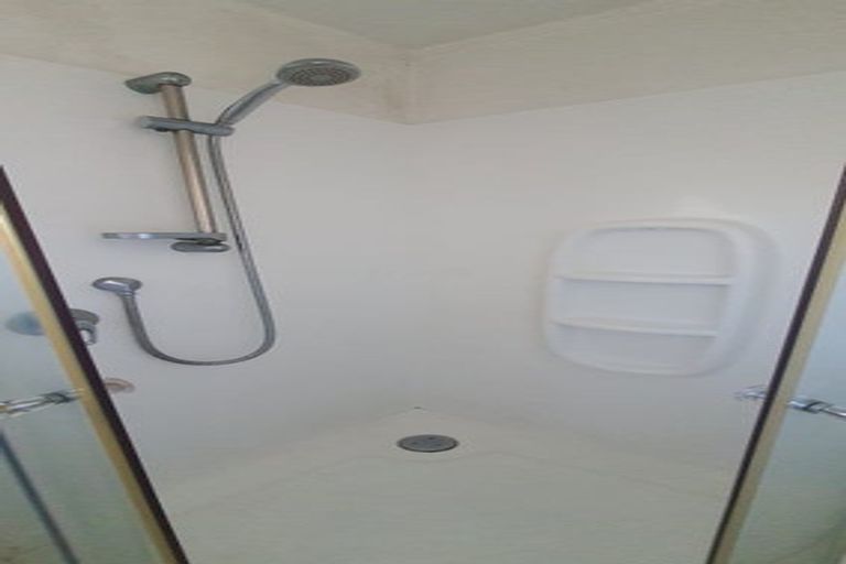 Photo of property in 57 Ocean View Road, Hillcrest, Auckland, 0627