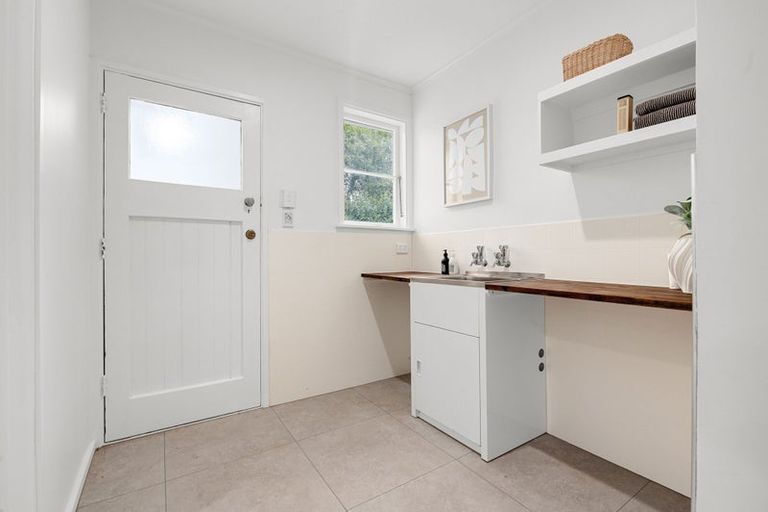 Photo of property in 56 Alfred Street, Fairfield, Hamilton, 3214