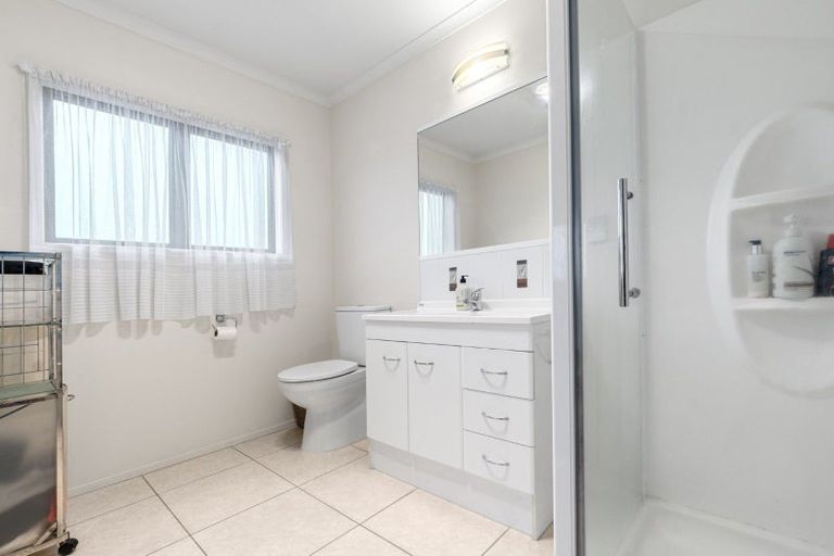 Photo of property in 13a Chevron Drive, Bellevue, Tauranga, 3110