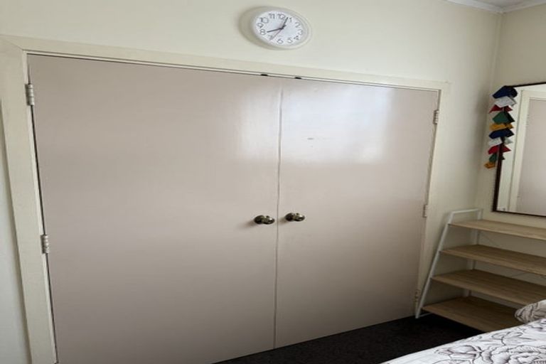 Photo of property in 2/14 Guthrie Street, Waterloo, Lower Hutt, 5011