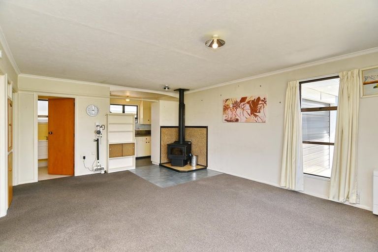 Photo of property in 4 Amberley Beach Road, Amberley, 7410