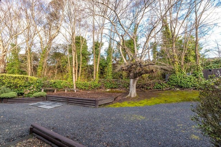Photo of property in 101 Main South Road, Green Island, Dunedin, 9018
