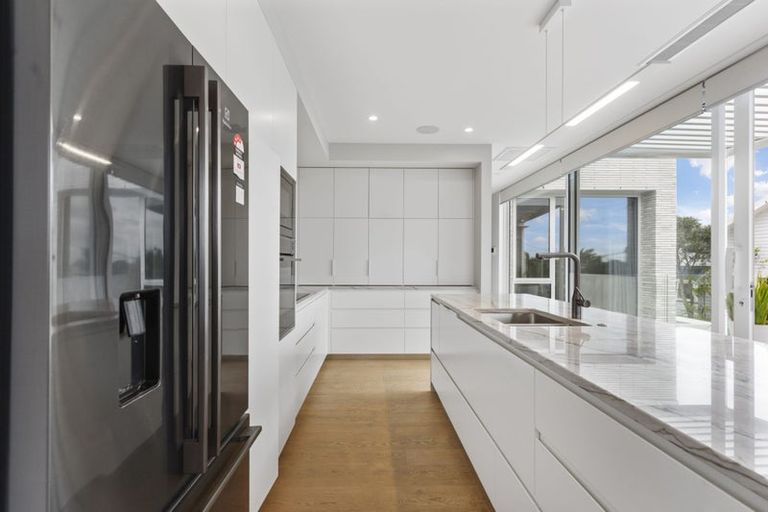 Photo of property in 20 Cameron Street, Takapuna, Auckland, 0622