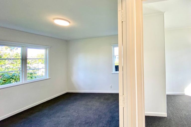 Photo of property in 626 Te Atatu Road, Te Atatu Peninsula, Auckland, 0610