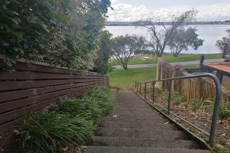 Photo of property in 7 Kathleen Place, Rainbow Point, Taupo, 3330
