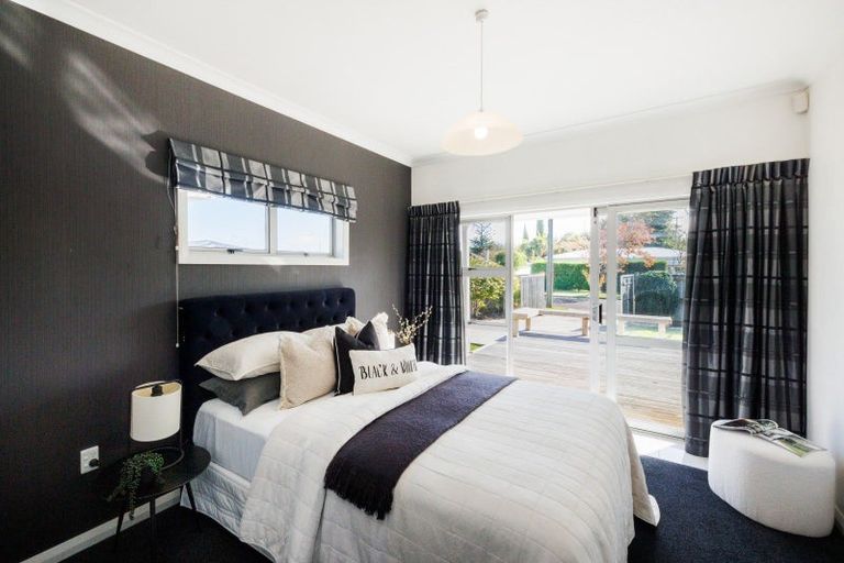 Photo of property in 18 East Street, Terrace End, Palmerston North, 4410