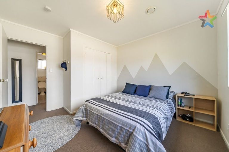 Photo of property in 5 Harvard Grove, Totara Park, Upper Hutt, 5018