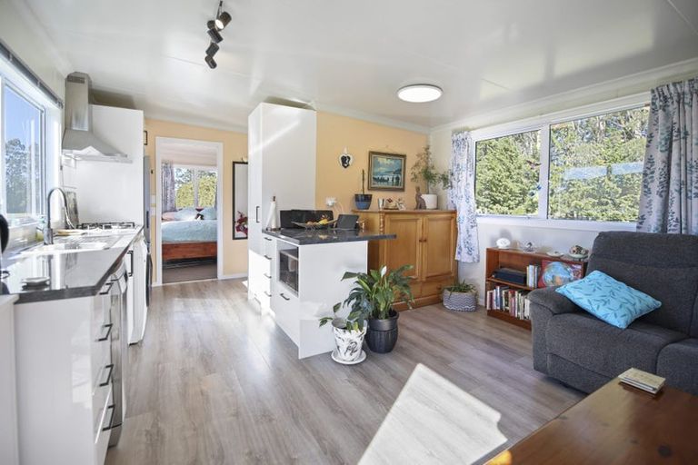 Photo of property in 48 Sladdens Bush Road, Coopers Creek, Oxford, 7495