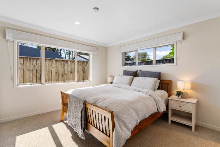 Photo of property in 15 Emery Place, Papamoa Beach, Papamoa, 3118