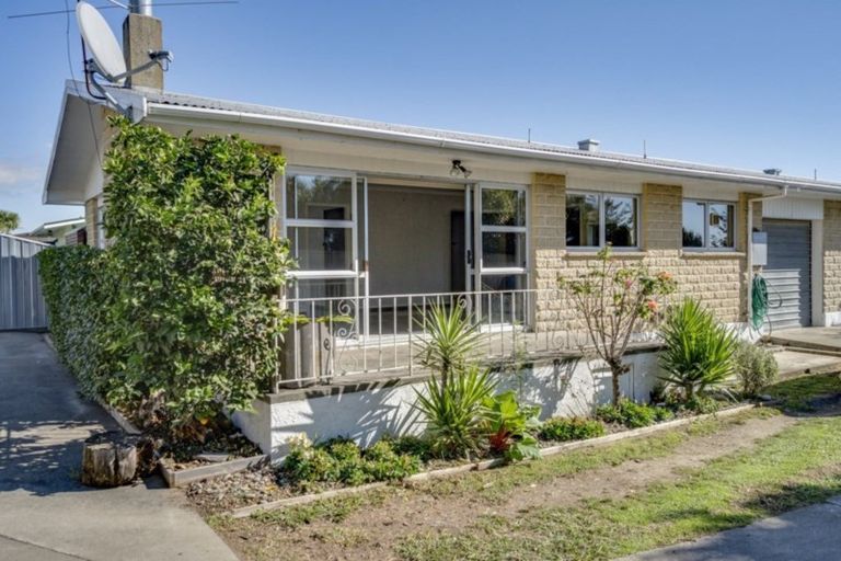 Photo of property in 1/22 Exeter Street, Stoke, Nelson, 7011