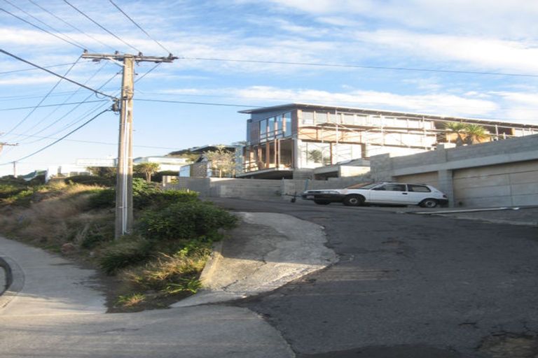 Photo of property in 93 Seatoun Heights Road, Seatoun, Wellington, 6022