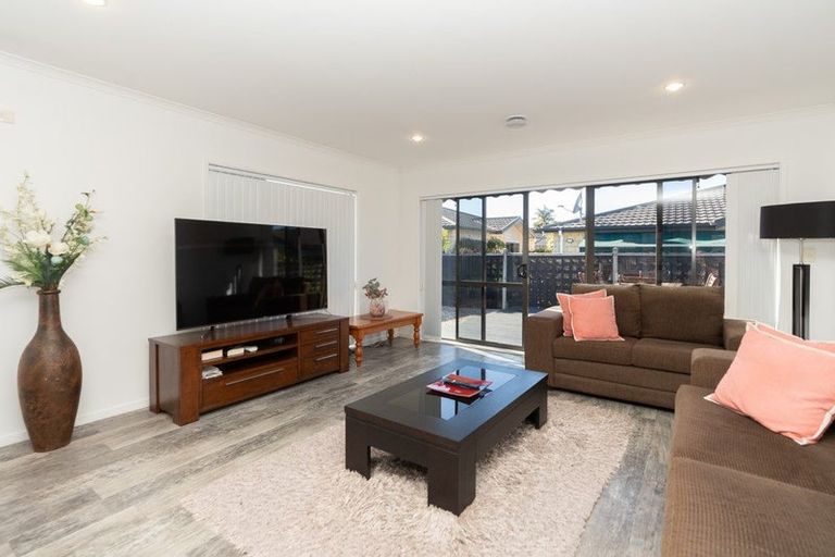 Photo of property in Bramley Gardens, 3/24 Turnbury Court, Rototuna, Hamilton, 3210