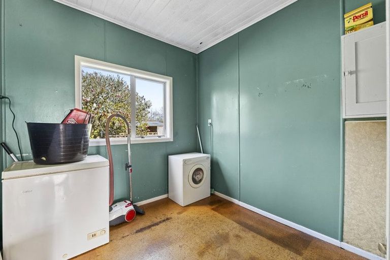 Photo of property in 14 Flint Road West, Stratford, 4332