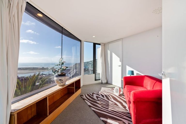 Photo of property in 72 Glenstrae Road, Redcliffs, Christchurch, 8081